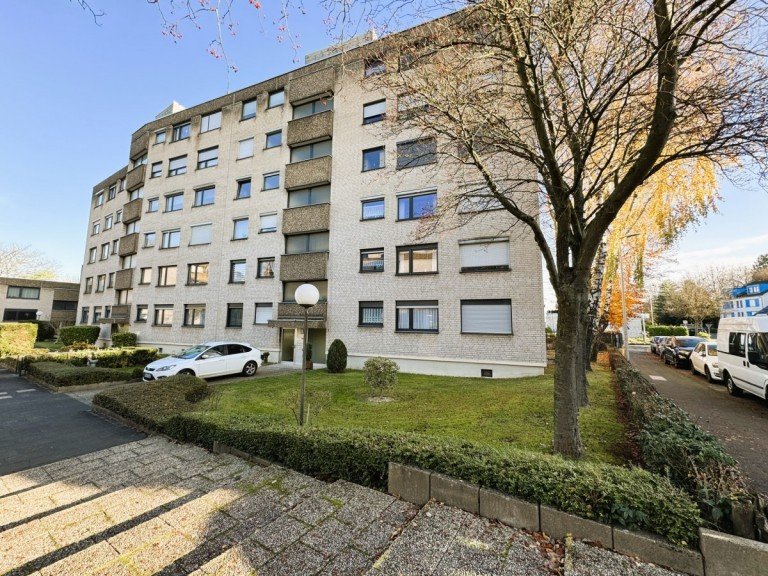  Frechen / K�nigsdorf Etagenwohnung Ger�umige 3-Zimmer-Wohnung mit Balkon und Tiefgaragenstellplatz - Ruhige Lage mit Top-Infrastruktur