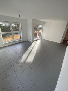  Gro�z�gige, helle 4 Zimmer Wohnung in Puderbach zu vermieten!