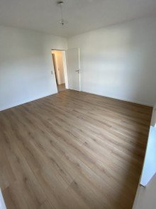  Gro�z�gige, helle 4 Zimmer Wohnung in Puderbach zu vermieten!