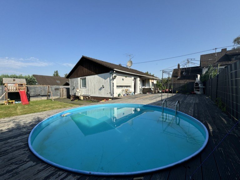  Windeck / Dattenfeld Einfamilienhaus Wohnen an der Sieg: Bungalow mit toller Aufteilung!