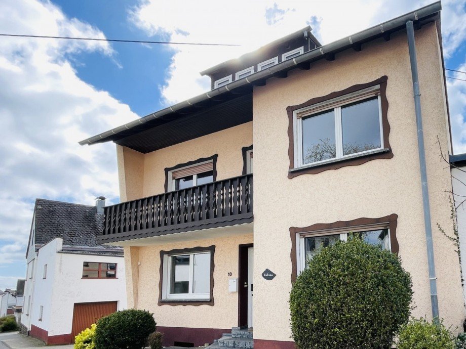 Aussen Stra�enansicht 2 Einfamilienhaus Kurtscheid