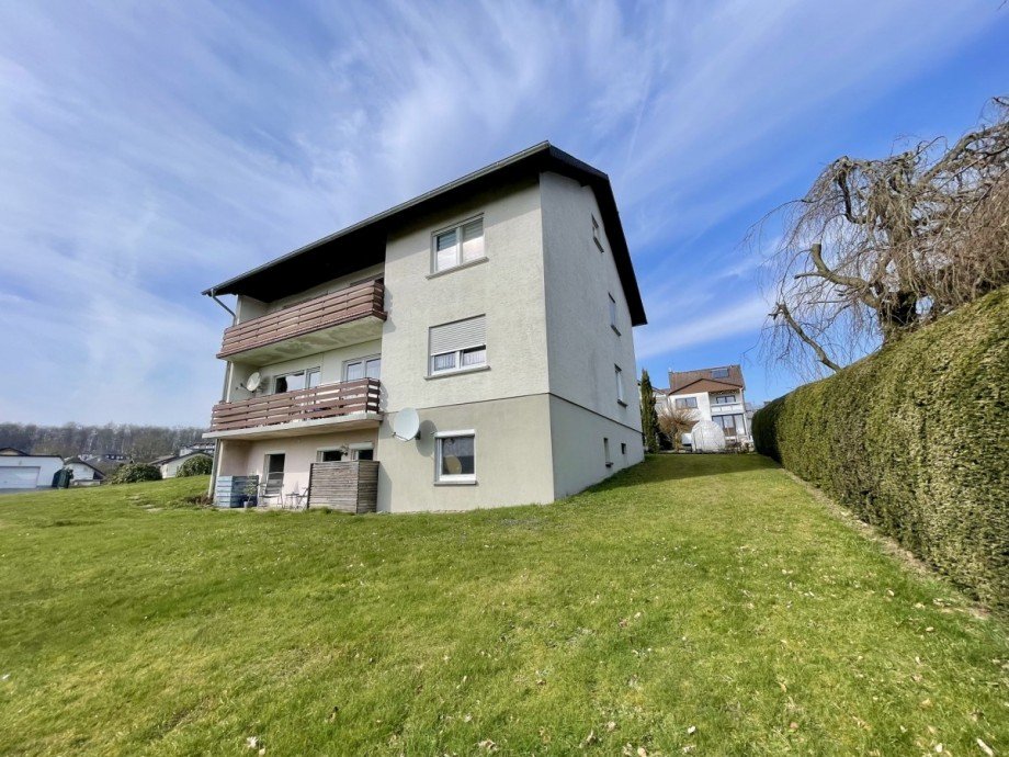 Au�enansicht Mehrfamilienhaus Stra�enhaus