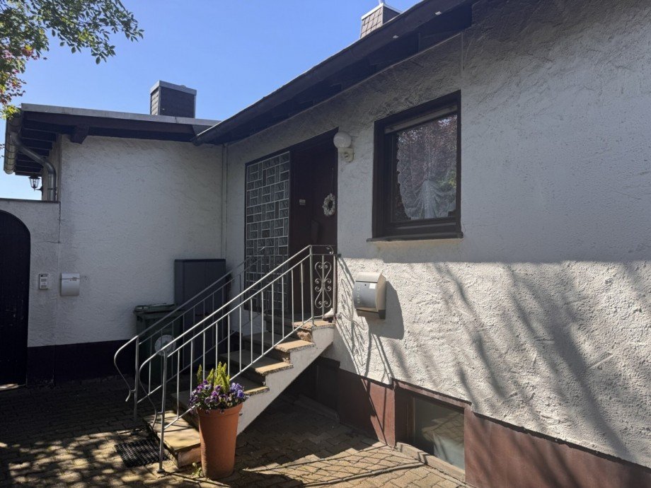  Mehrfamilienhaus Breitscheid
