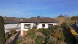 Hauptbild Wohnen am Ortsrand mit Weitblick! 10 Autominuten bis zur A3!