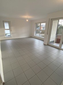  Gro�z�gige, helle 4 Zimmer Wohnung in Puderbach zu vermieten!