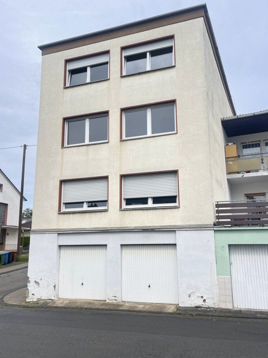 R�ckansicht Mehrfamilienhaus Bad H�nningen
