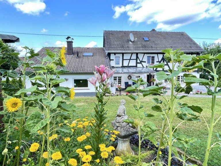 Ihre Oase der Ruhe Puderbach Einfamilienhaus Fachwerk k�sst Moderne - Landhausjuwel in ruhiger Traumlage im Westerwald!